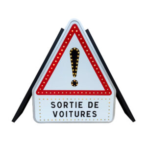 Panneau clignotant avec panonceau intégré