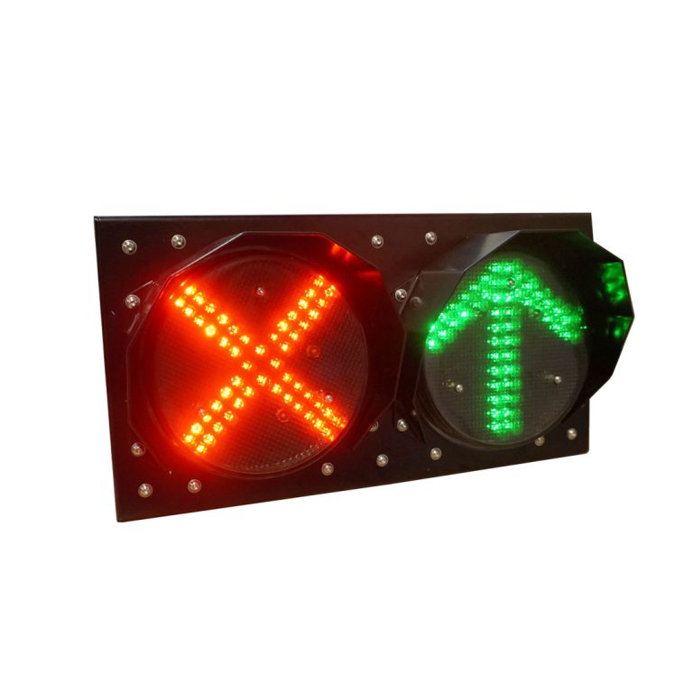 Feu croix flèche horizontal avec 2 foyers intégrés