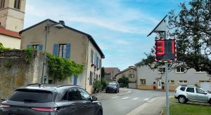 Comment choisir son radar pédagogique ? Le guide complet pour faire le bon choix